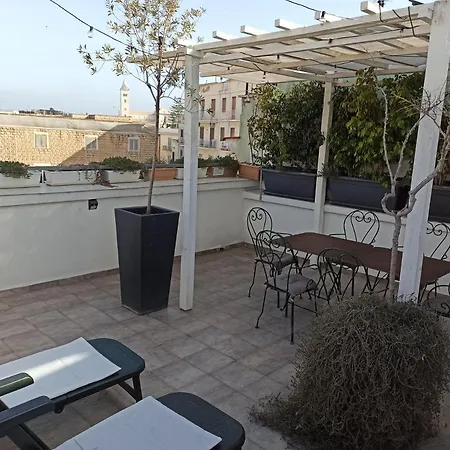 Apartment Ad